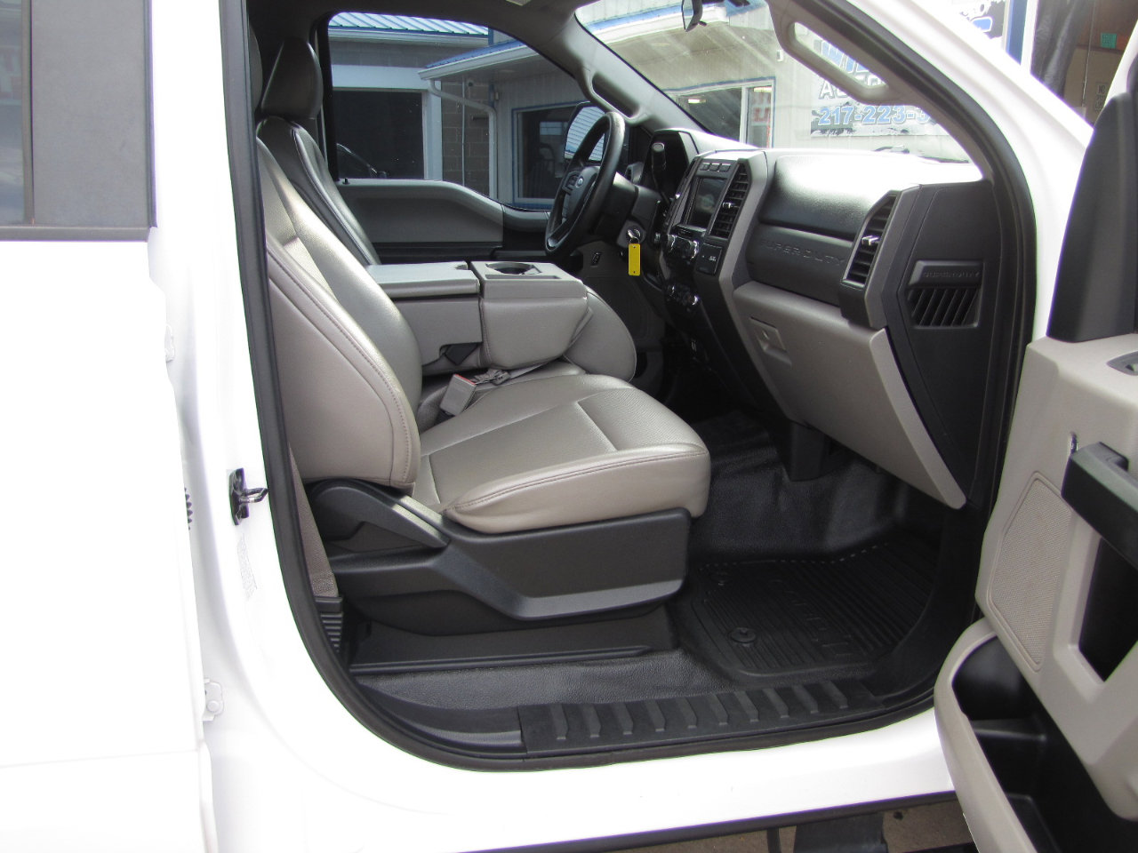 Used 2018 Ford F350 XL w/ Power Equipment Group image 7
