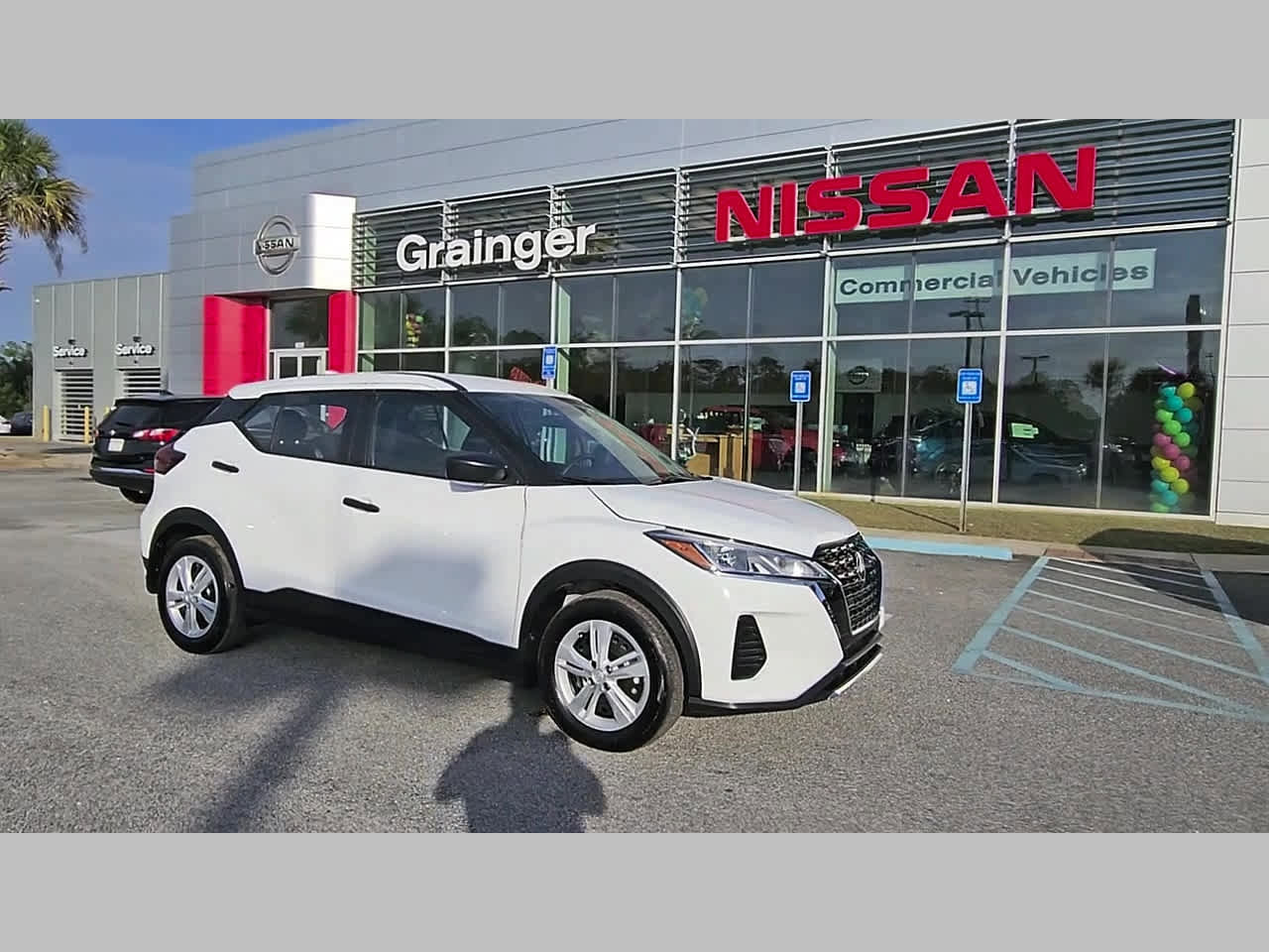 Used 2025 Nissan Kicks Play S image 38