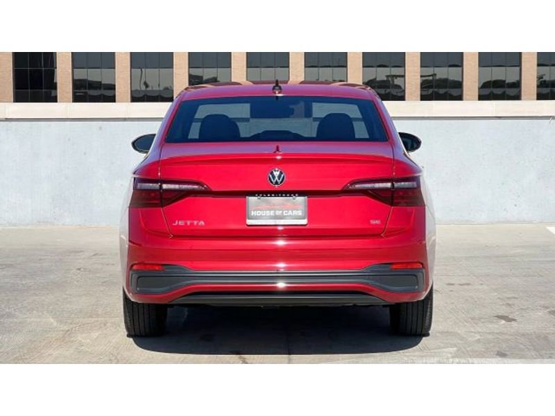 Used 2023 Volkswagen Jetta SE image 8