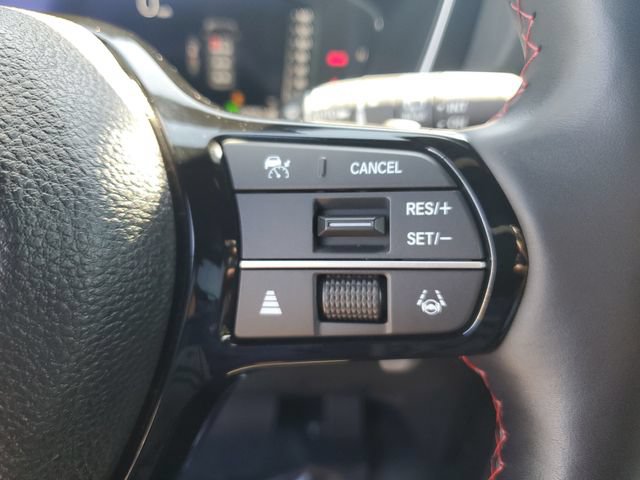 Used 2025 Honda Pilot Black Edition image 31