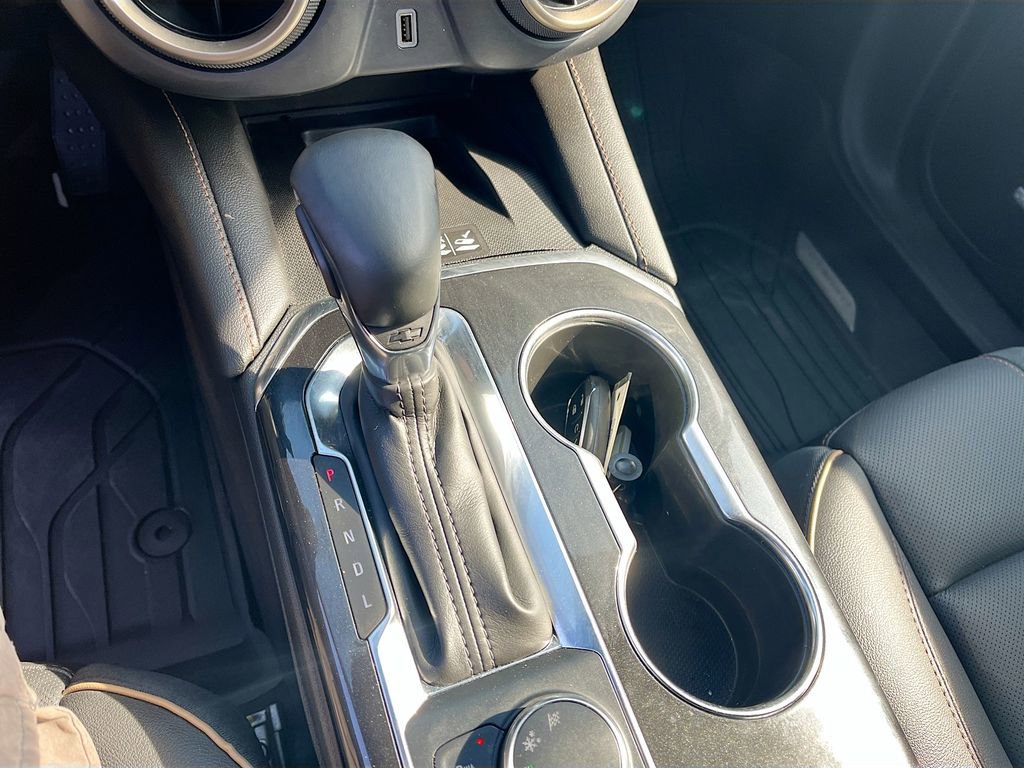 Used 2025 Chevrolet Blazer Premier w/ LPO, Black Sport Package image 17