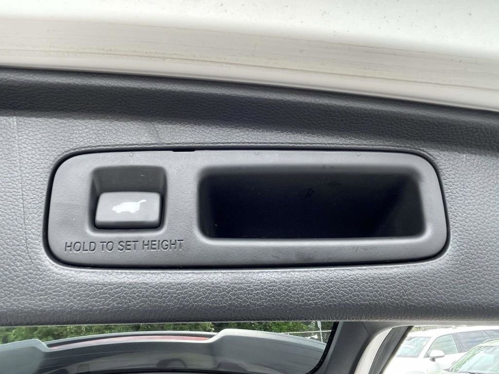 Used 2025 Honda CR-V Sport-L image 13