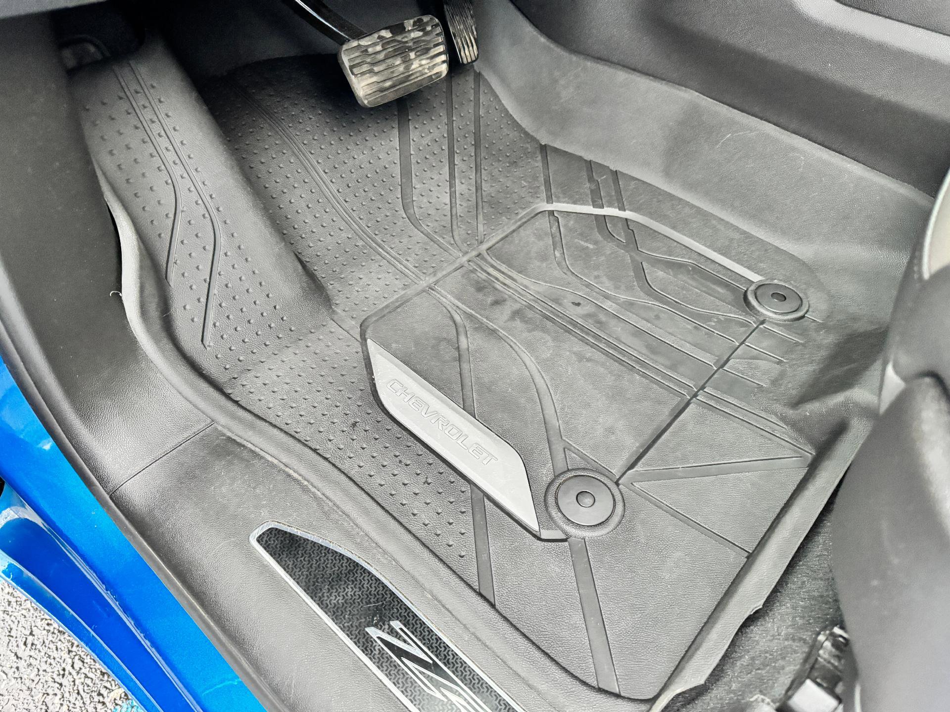 Used 2022 Chevrolet Silverado 1500 ZR2 w/ Technology Package image 13