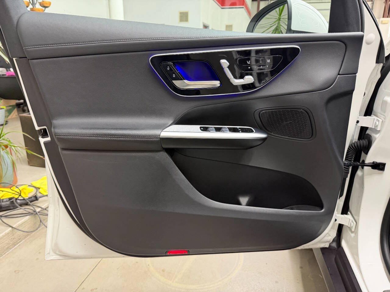 Used 2024 Mercedes-Benz GLC 300 image 10