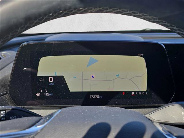 Used 2025 Chevrolet Traverse LT w/ Driver Confidence Package image 11