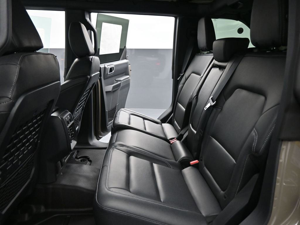 New 2026 Ford Bronco Badlands image 17