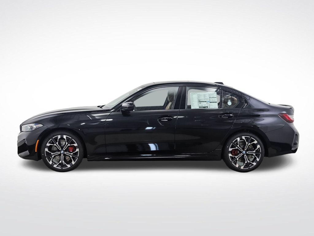Used 2026 BMW 330i xDrive Sedan w/ M Sport Package AWD/4WD image 2