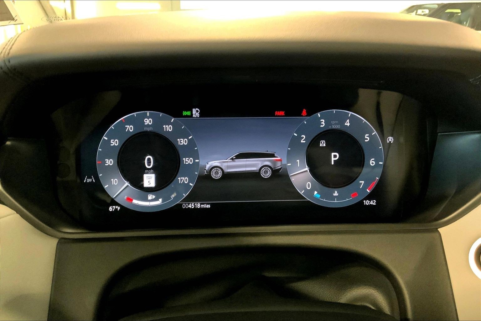 Used 2026 Land Rover Range Rover Velar Dynamic SE image 25