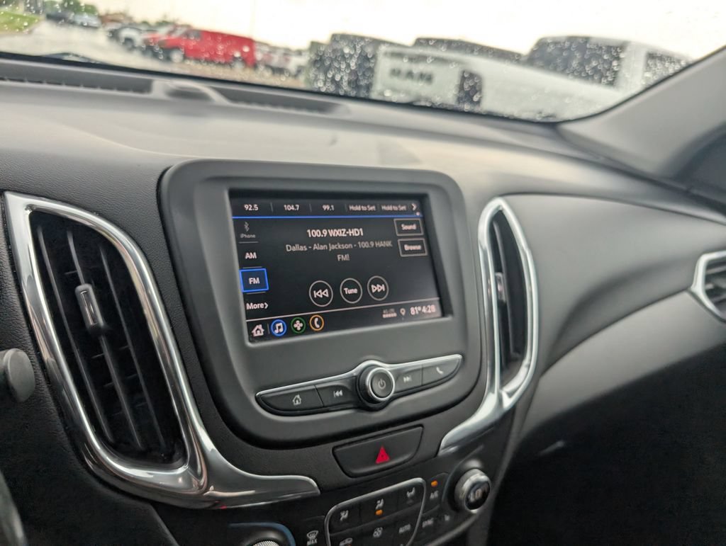 Used 2020 Chevrolet Equinox LT w/ Driver Convenience Package AWD/4WD image 19