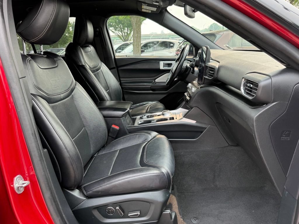 Used 2020 Ford Explorer ST w/ Premium Technology Package AWD/4WD image 32