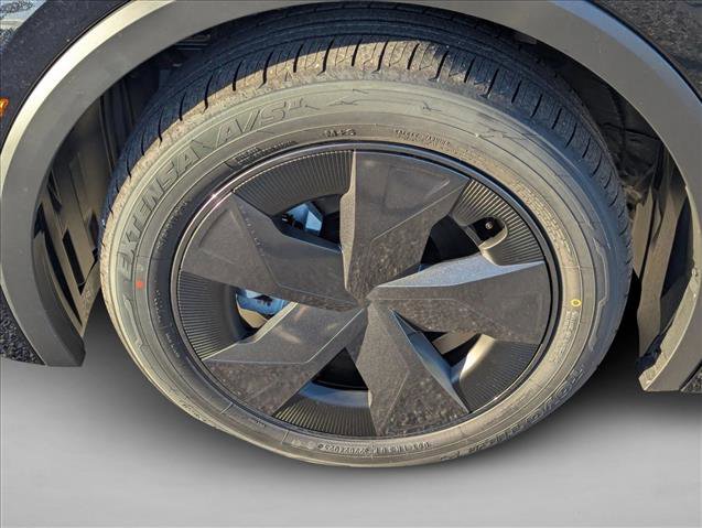 New 2026 Toyota Prius Plug-In Hybrid image 9