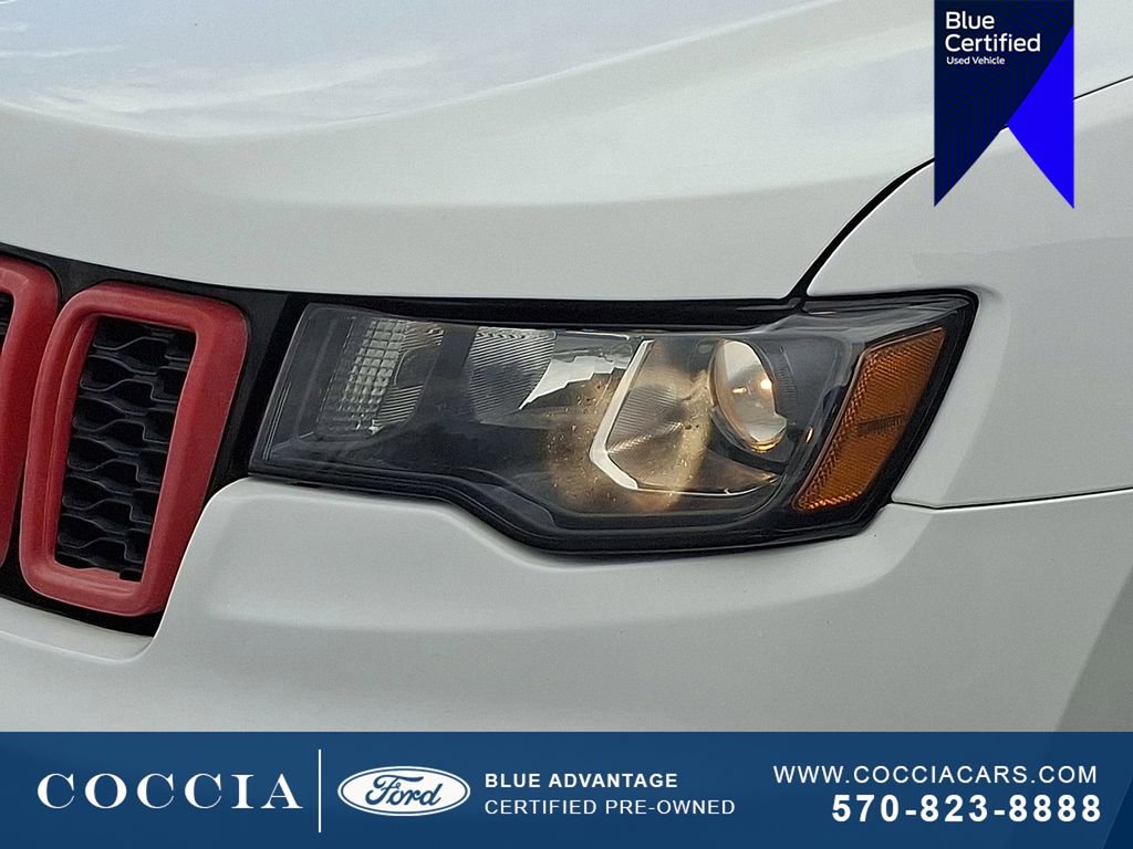 Used 2018 Jeep Grand Cherokee Trailhawk image 9