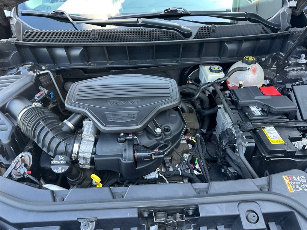 Used 2018 Cadillac XT5 Luxury w/ Driver Awareness Package FWD image 32