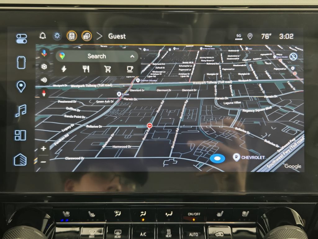 New 2027 Chevrolet Bolt RS w/ Technology Package FWD image 18