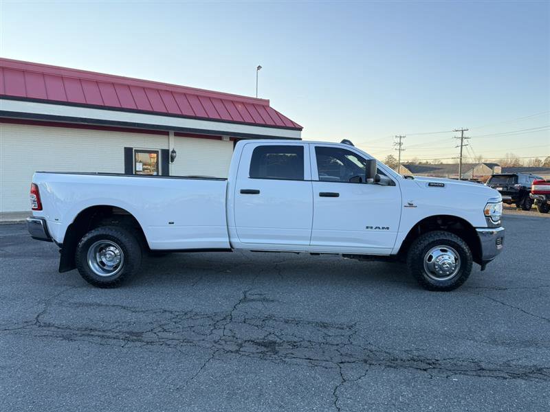 Used 2022 RAM 3500 Tradesman image 3