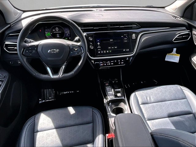 Used 2023 Chevrolet Bolt EUV LT w/ Convenience Package FWD image 16