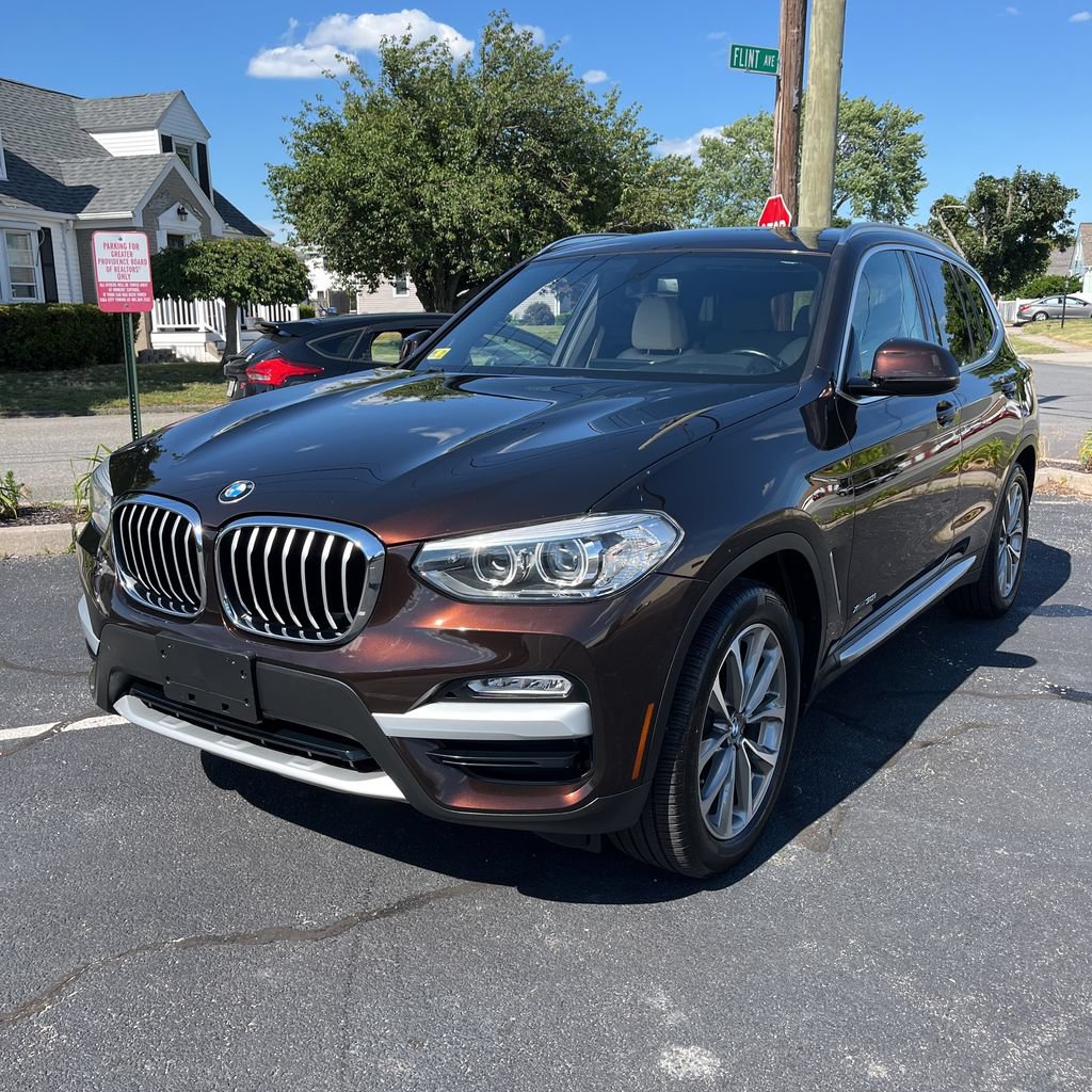Used 2018 BMW X3 xDrive30i AWD/4WD image 2