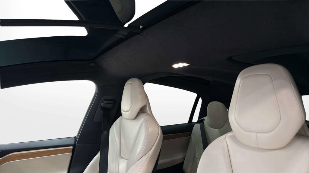 Used 2019 Tesla Model X 75D AWD/4WD image 29
