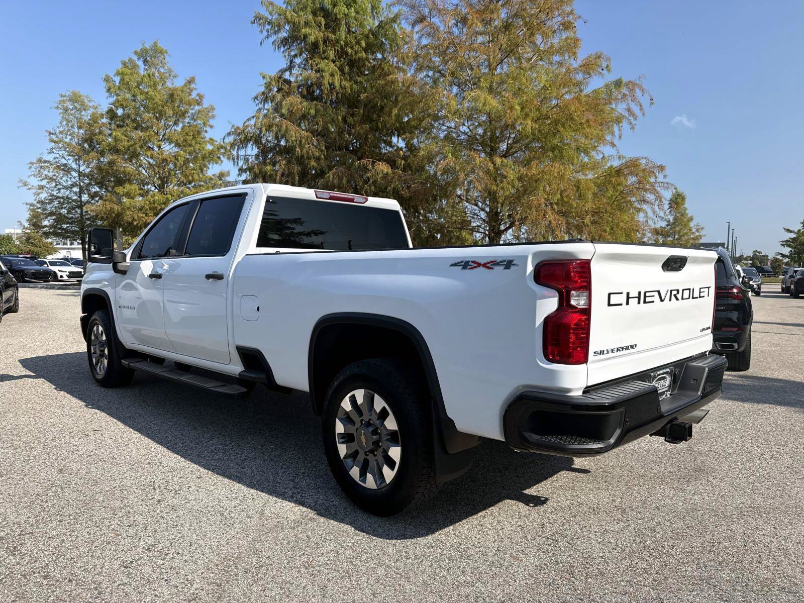 Used 2025 Chevrolet Silverado 2500 Custom w/ Custom Value Package AWD/4WD image 5