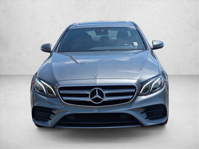 Used 2017 Mercedes-Benz E 300 4MATIC image 2