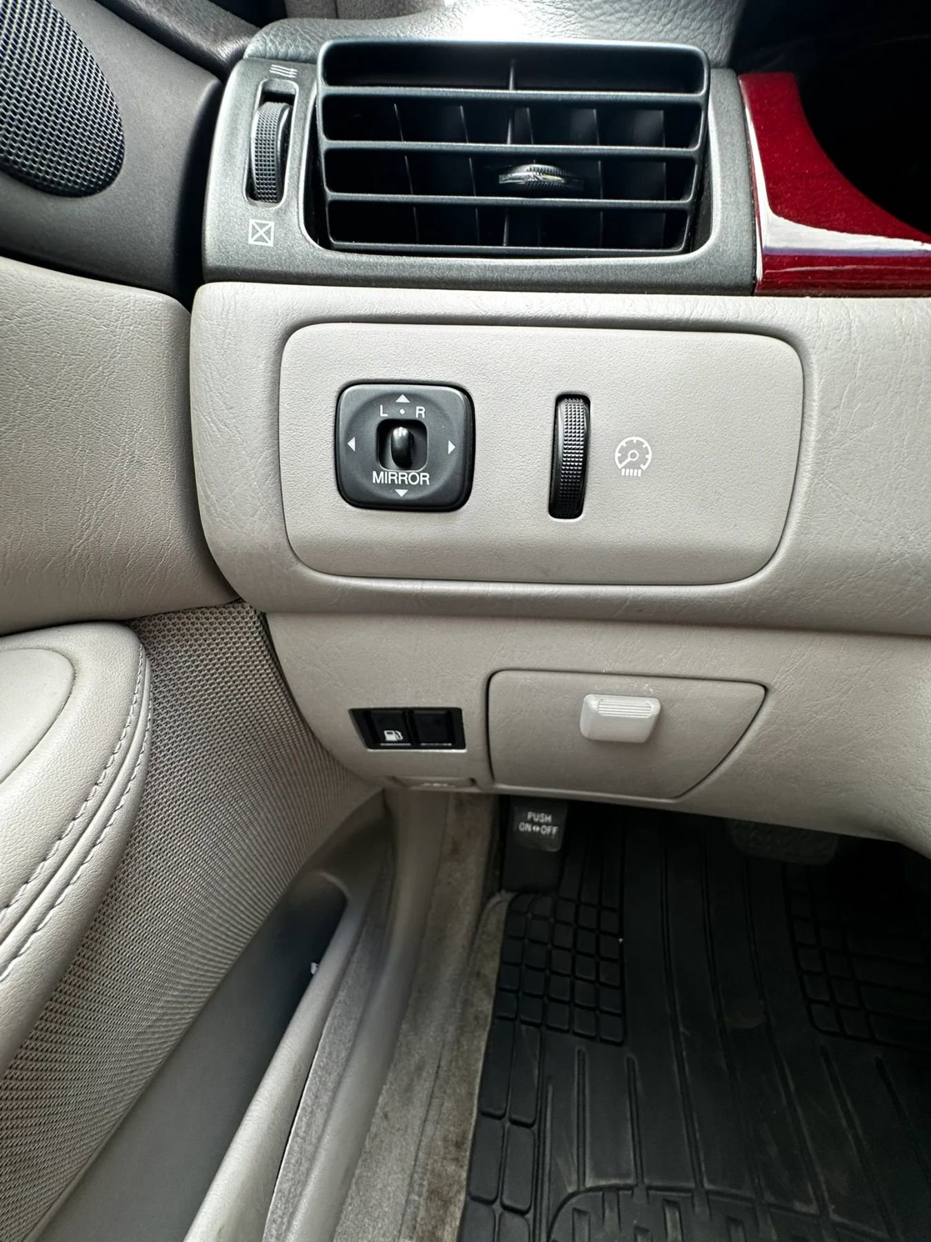Used 2002 Lexus ES 330 FWD image 34