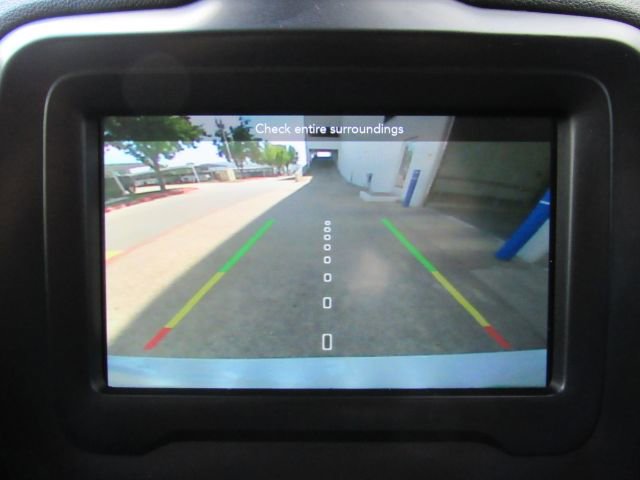 Used 2019 Jeep Renegade Limited image 43