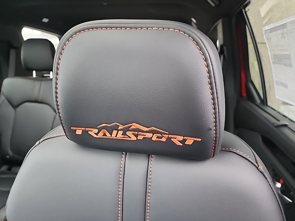 New 2025 Honda Pilot TrailSport image 11