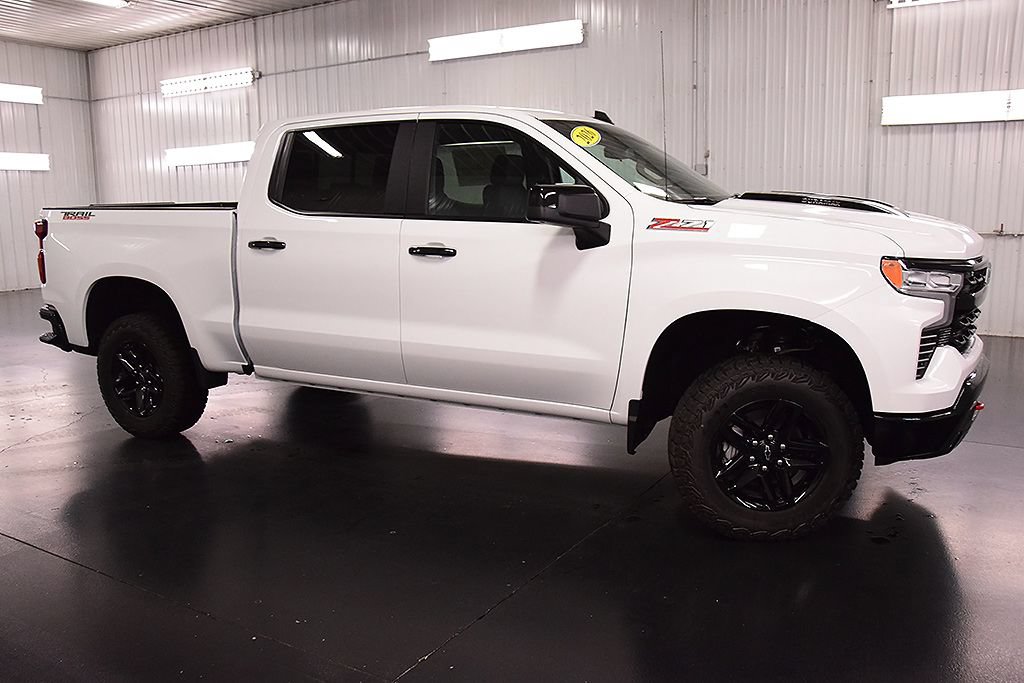 New 2026 Chevrolet Silverado 1500 LT Trail Boss w/ Convenience Package II AWD/4WD image 9
