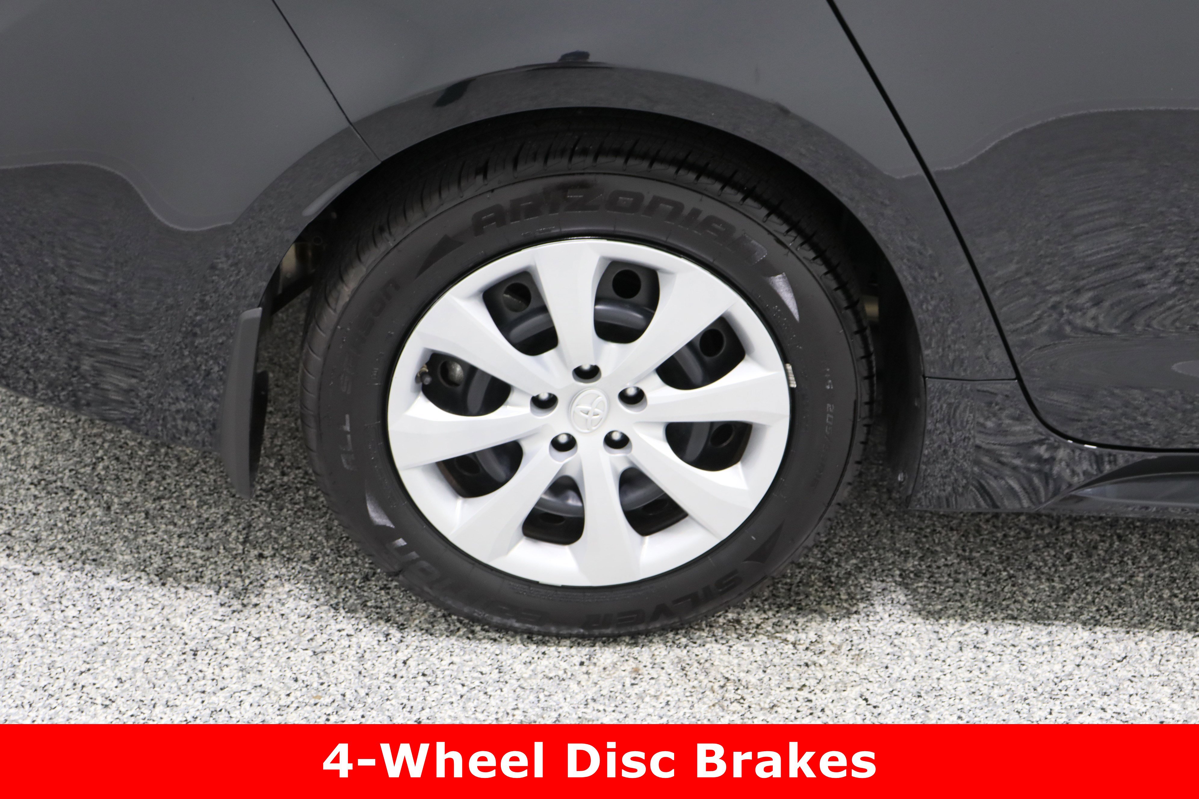 Used 2022 Toyota Corolla LE image 6