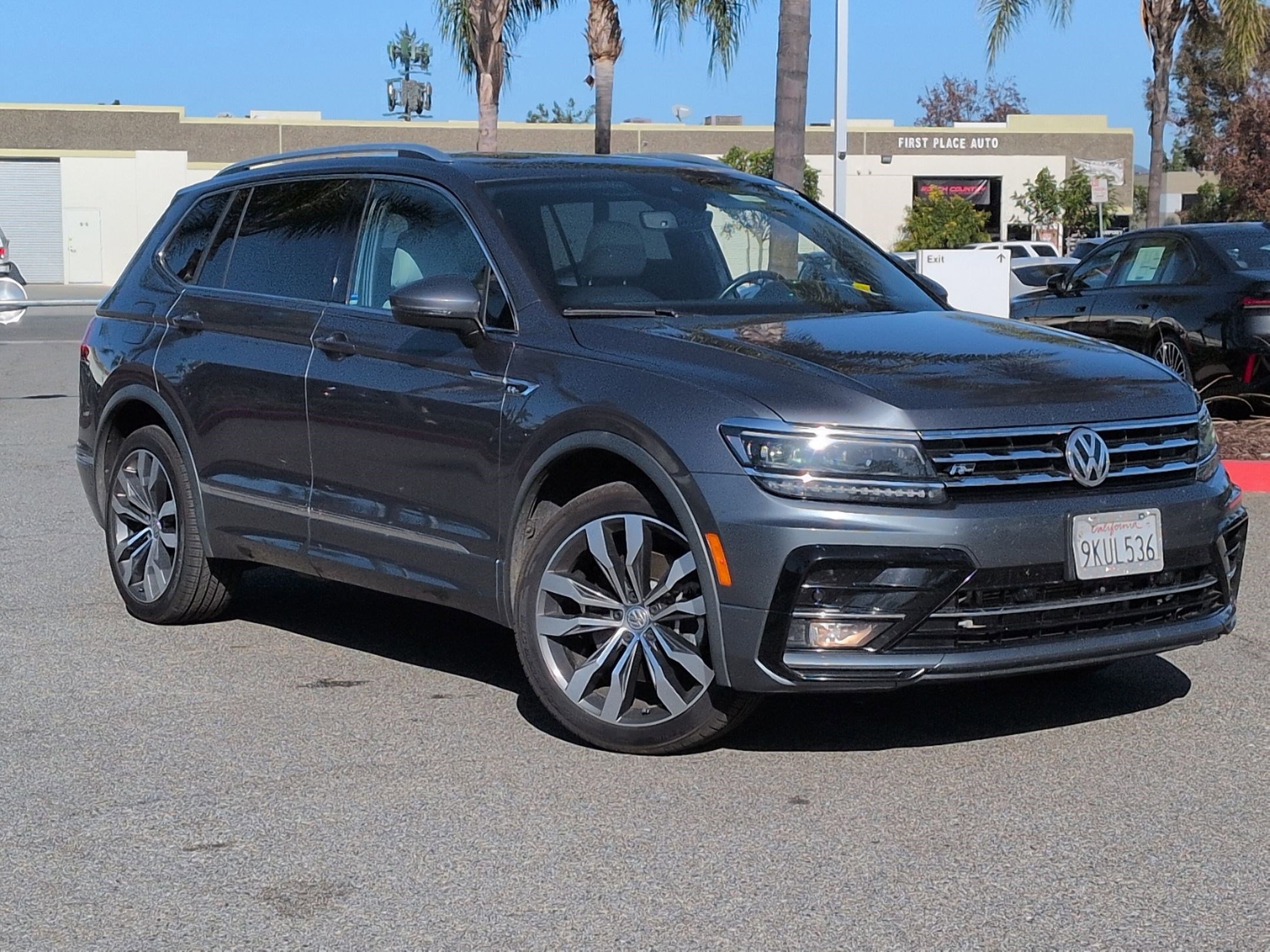Used 2021 Volkswagen Tiguan SEL Premium R-Line w/ 3rd Row Seat Package image 2