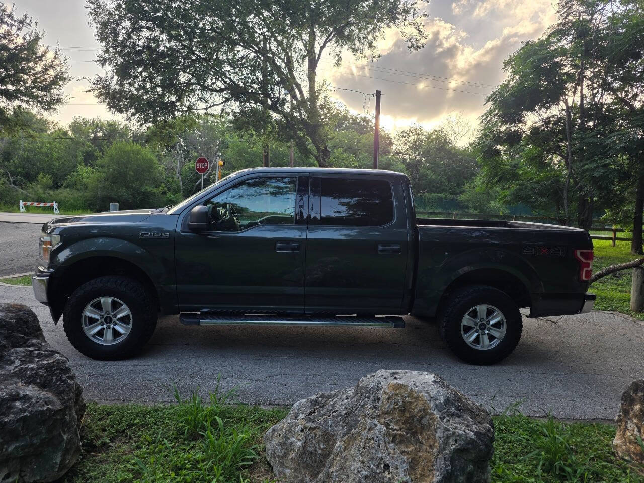 Used 2018 Ford F150 XLT AWD/4WD image 7