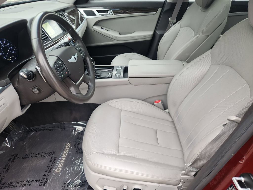 Used 2015 Hyundai Genesis 3.8 w/ Option Group 02 RWD image 9