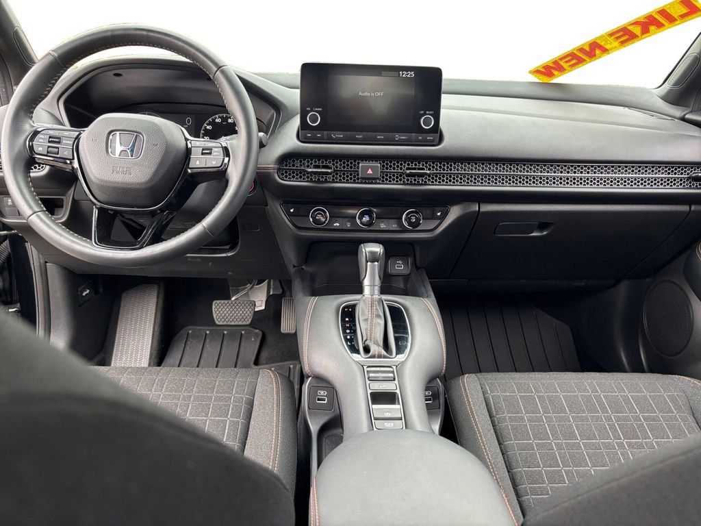Used 2023 Honda HR-V Sport image 14