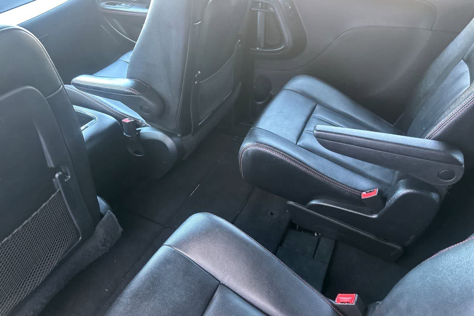 Used 2019 Dodge Grand Caravan GT FWD image 4