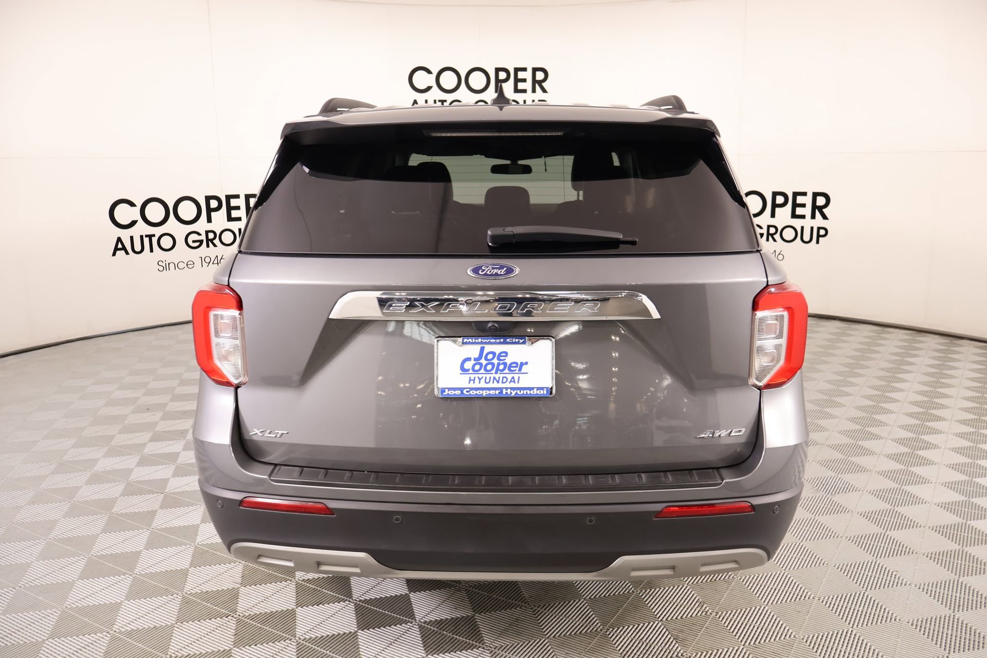 Used 2023 Ford Explorer XLT w/ Equipment Group 202A image 22