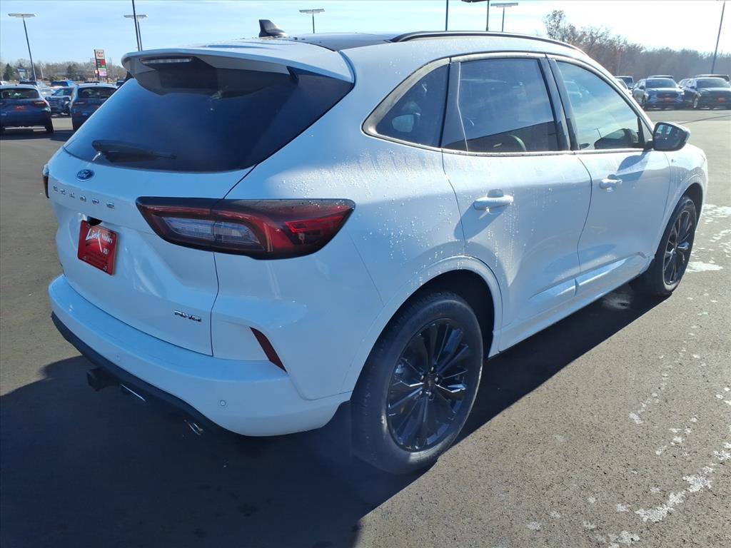 New 2026 Ford Escape ST-Line Elite w/ Equipment Group 501A image 3