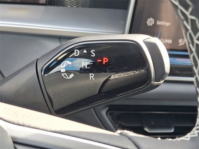 New 2026 Volkswagen Tiguan SE image 7