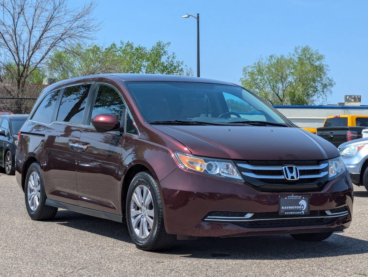 Used 2015 Honda Odyssey EX image 2