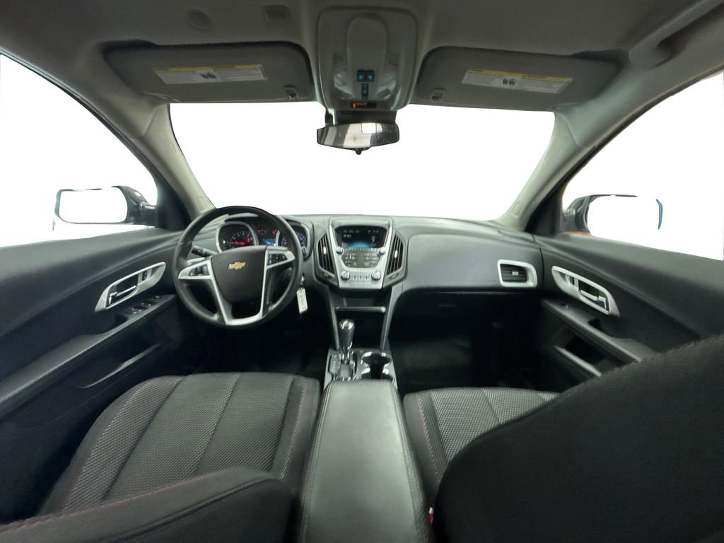 Used 2017 Chevrolet Equinox LT image 17