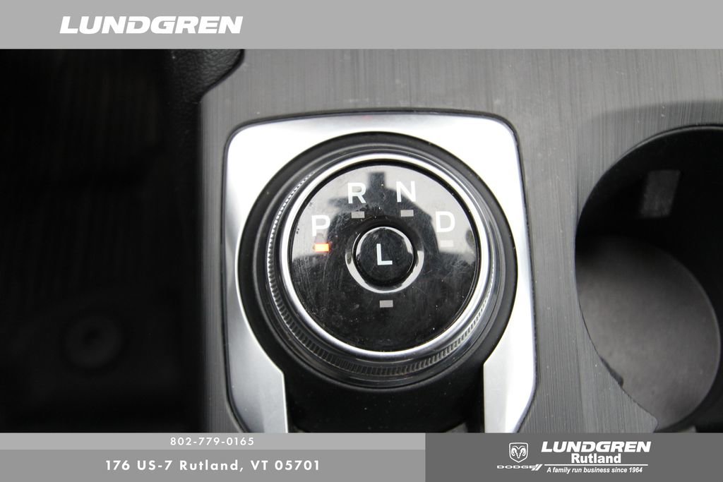 Used 2022 Ford Escape SE w/ Convenience Package image 26