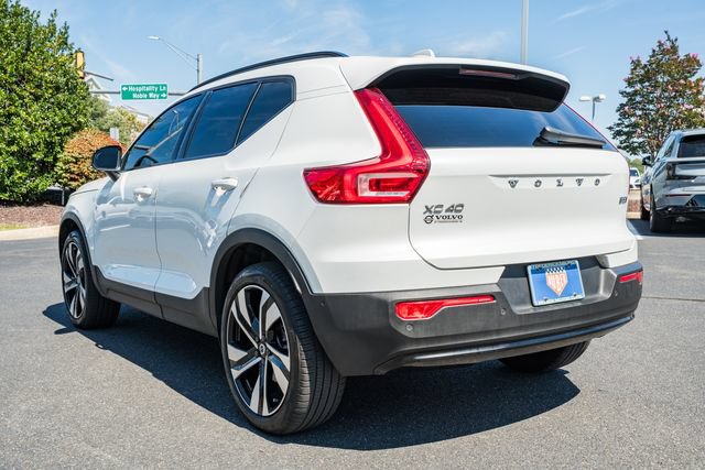 Used 2024 Volvo XC40 B5 Plus w/ Climate Package AWD/4WD image 5
