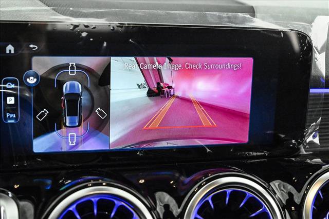 New 2026 Mercedes-Benz GLB 250 4MATIC image 15