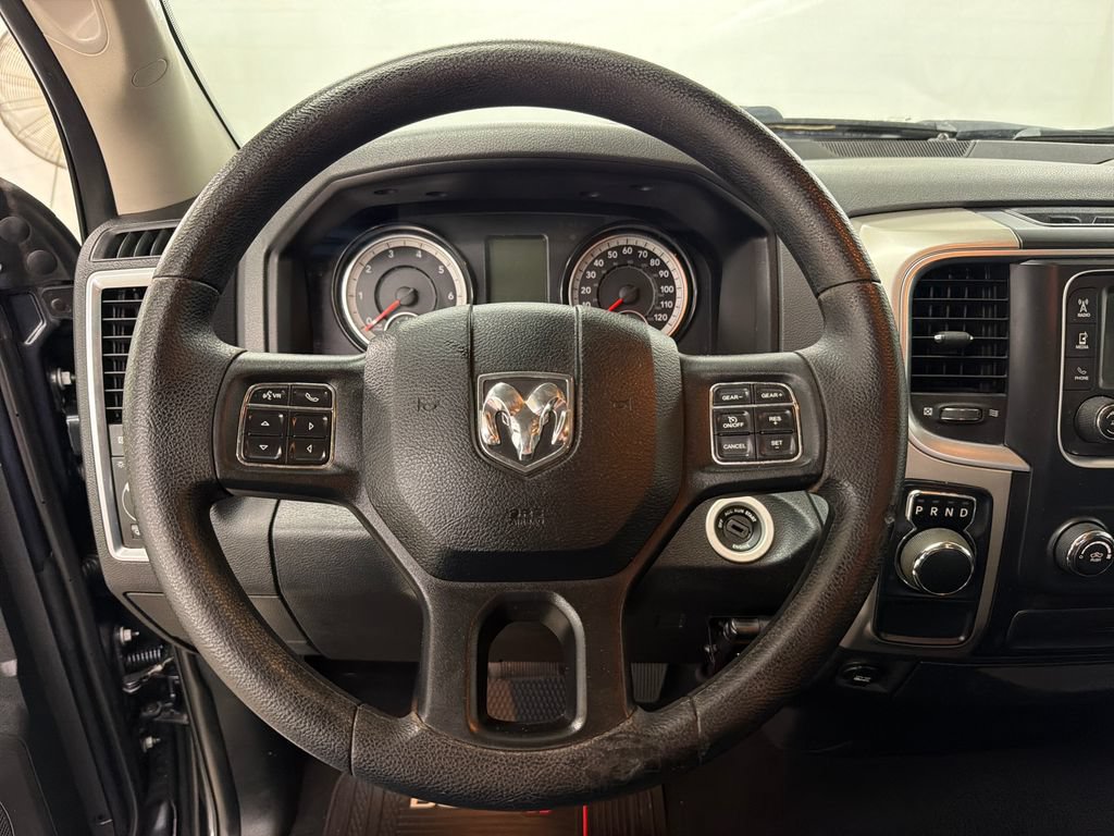 Used 2017 RAM 1500 Classic SLT RWD image 18