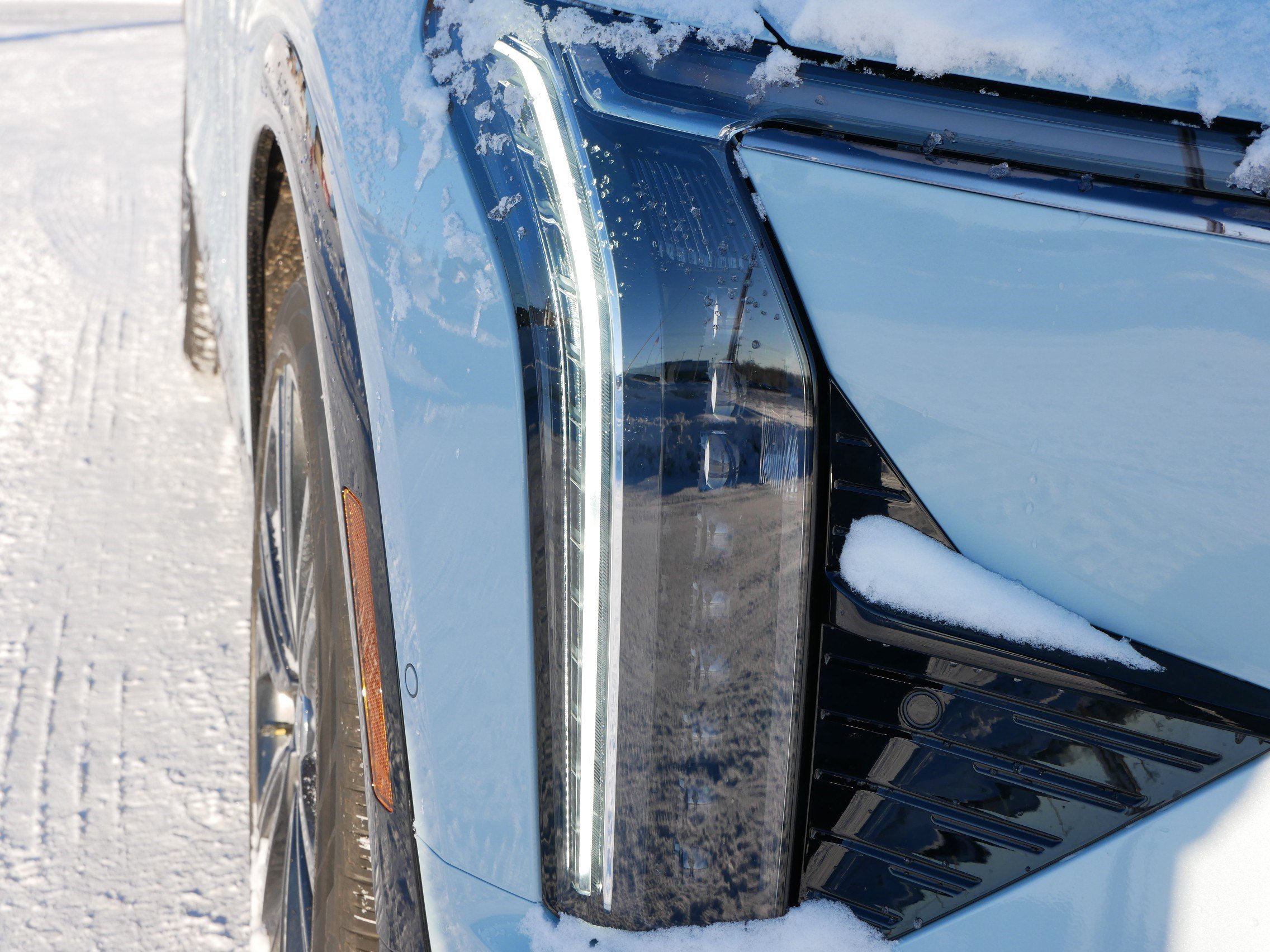 New 2026 Cadillac Optiq Sport 2 image 14