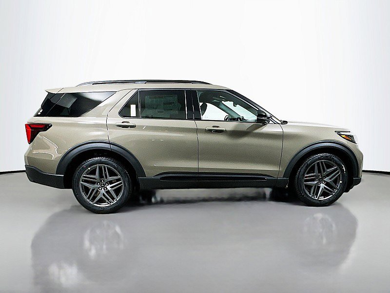 New 2026 Ford Explorer ST w/ Sun And Sound Package AWD/4WD image 8