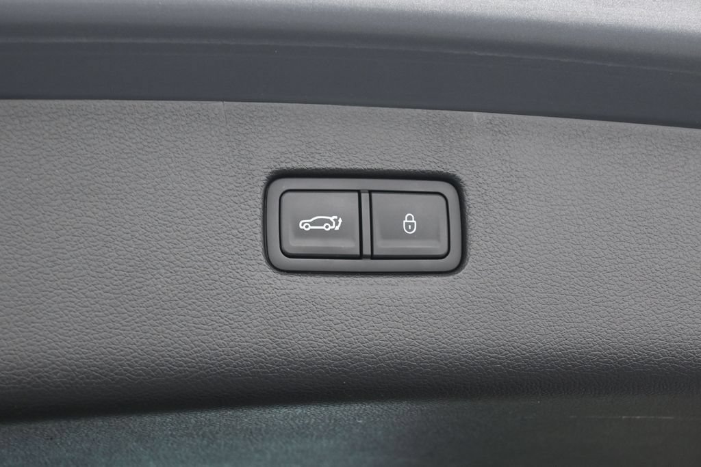 Used 2025 Genesis GV80 2.5T Standard AWD/4WD image 42