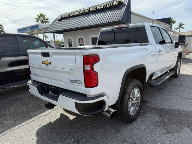 Used 2023 Chevrolet Silverado 2500 High Country w/ Z71 Off-Road Package image 5