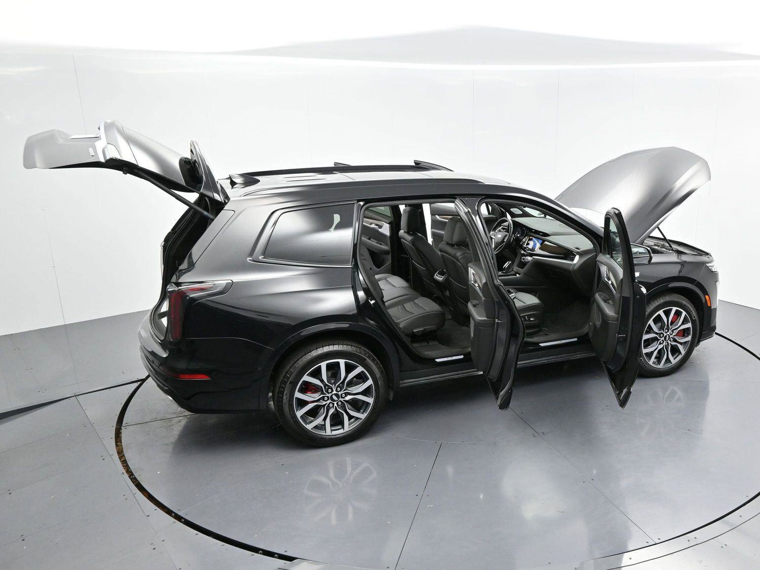 Certified 2024 Cadillac XT6 Sport w/ Platinum Package image 46