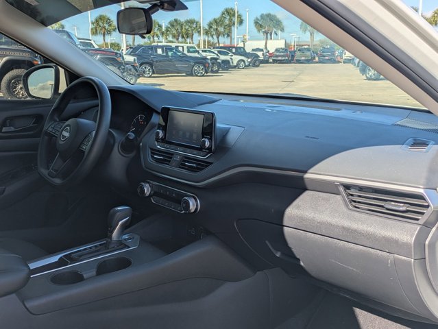 Used 2023 Nissan Altima 2.5 S image 16