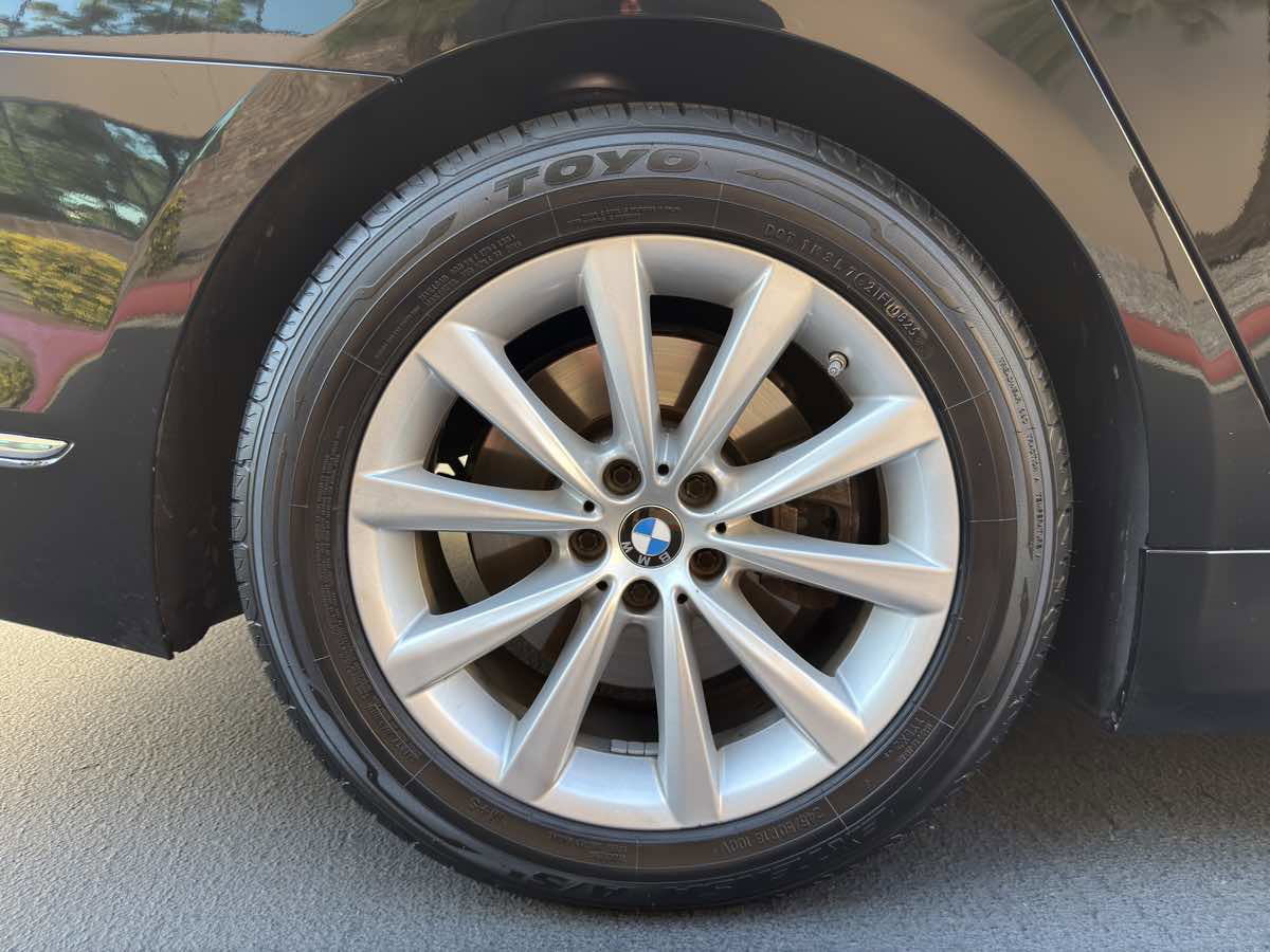 Used 2016 BMW 740i image 17